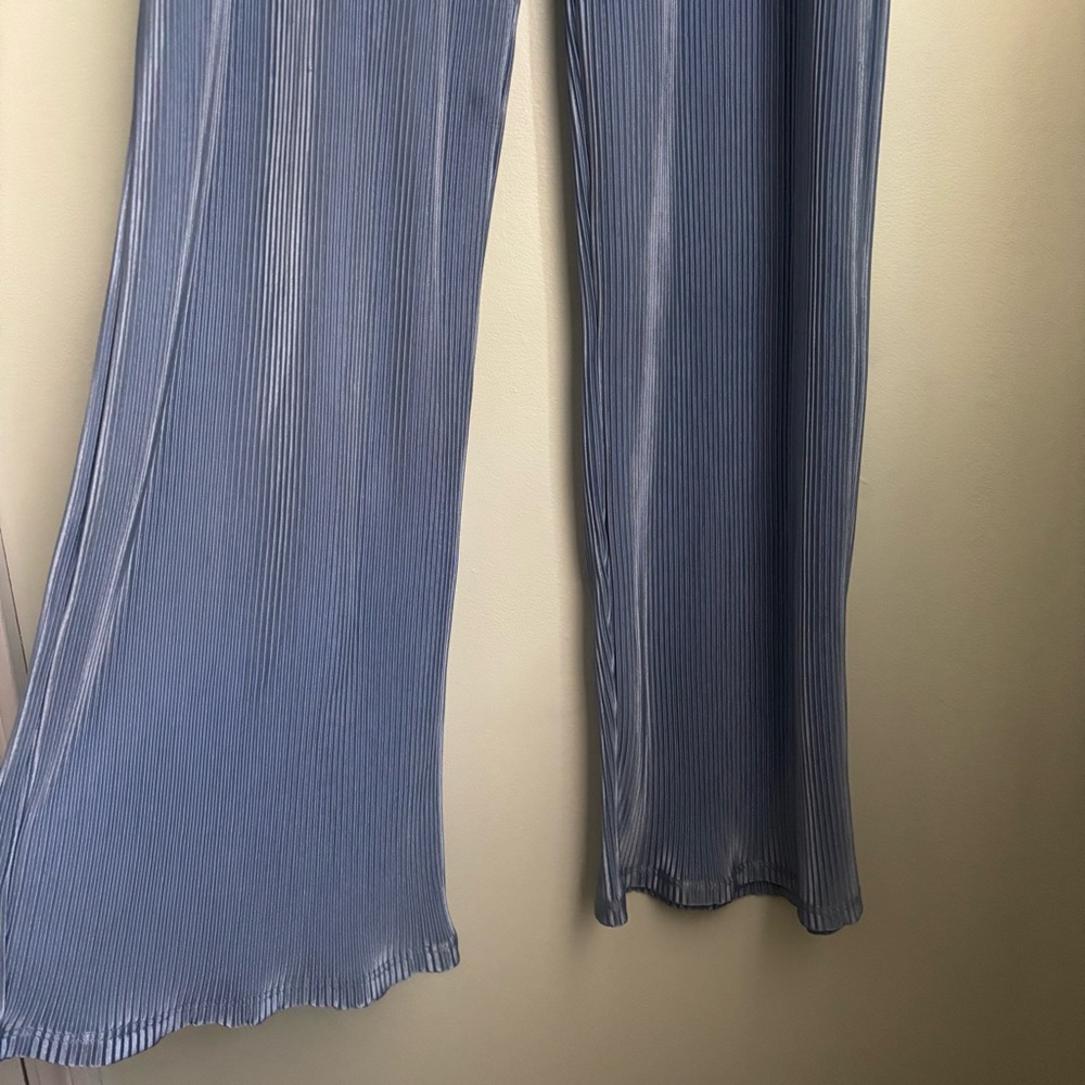 Reformation Carrington Plisse Blue Pants size M high rise euc - Picture 4 of 9
